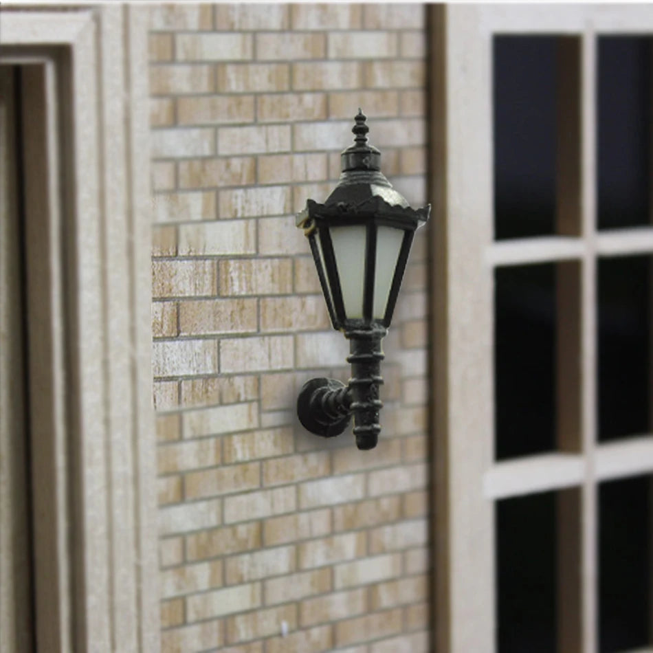 5pcs/lot 3V Led Miniature Wall Lamps Model Light ABS Toys HO OO N Scale Scale For Architecture Building Layout for Diorama