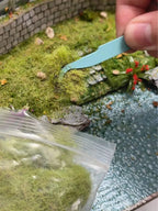 Miniature Plush Model Grass for HO Scale 1:87 Dioramas – Realistic Grass Tufts for Architecture Models, Train Scenery and Building Layouts