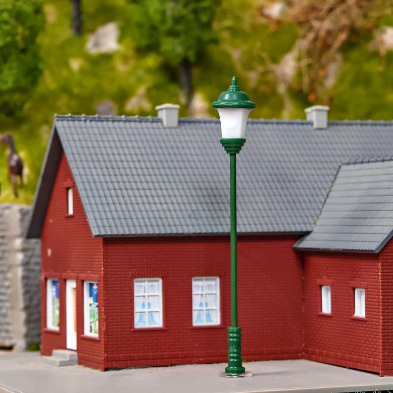 5PCS Mini LED Garden Lamps with Frosted Shade for Dollhouse Railway Diorama Landscape Lighting