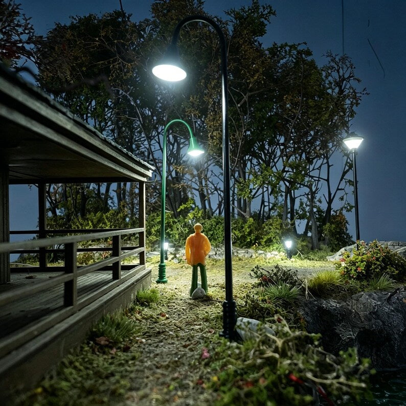 5PCS Mini Street Lamps for Dollhouse Garden Railway Park Scene Model Lighting