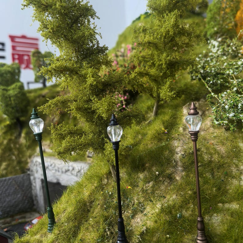 5PCS Pre-Wired Mini LED Post Lamps for Railway Diorama Street Landscape Lighting