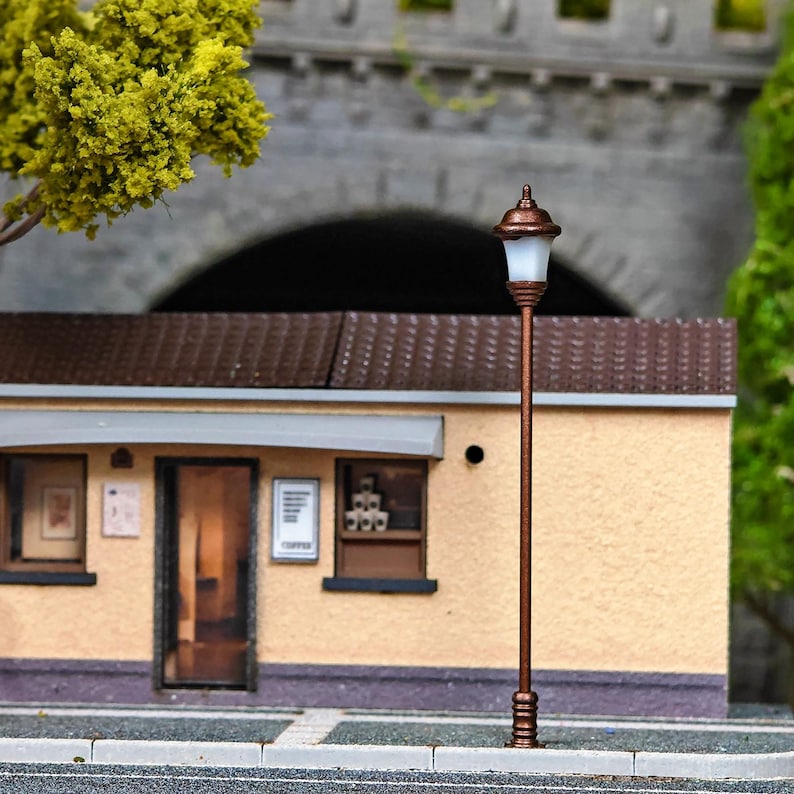5PCS Mini LED Garden Lamps with Frosted Shade for Dollhouse Railway Diorama Landscape Lighting